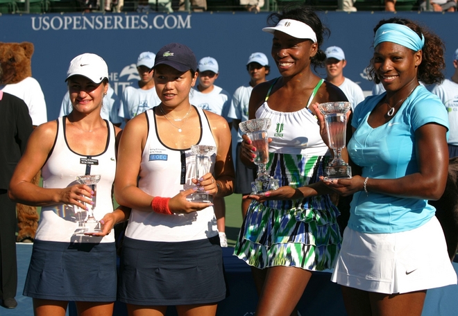 Niculescu pierde in fata surorilor Williams